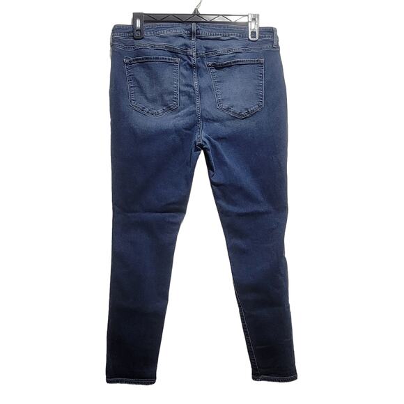 Old Navy Rockstar Midrise Skinny Jeans Plus Size 18R - Picture 2 of 9